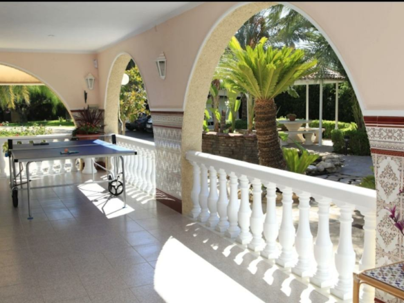 7-bedroom Villa In Las Bayas, Spain (855 M²)