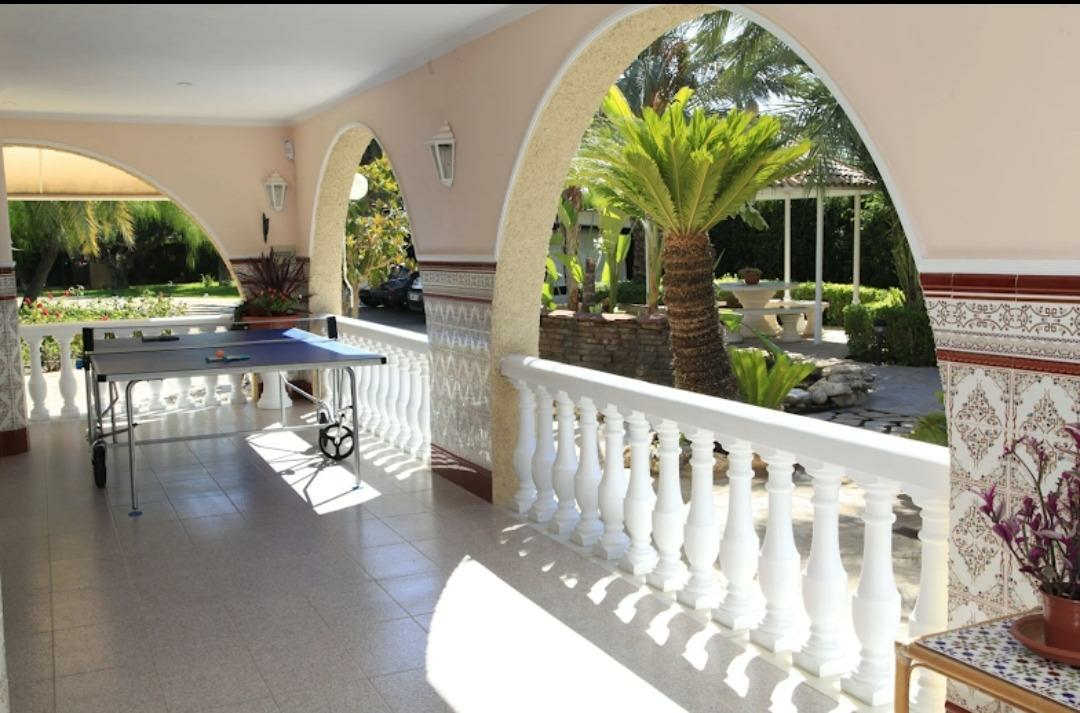7-bedroom Villa In Las Bayas, Spain (855 M²)