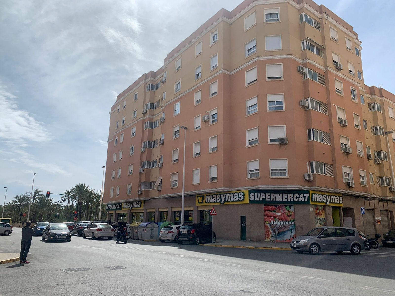 2-1-c9c13d Garage In Elche, Spain (18 M²)