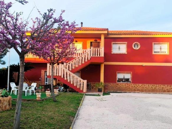 5-bedroom Villa In Orihuela, Spain (253 M²)