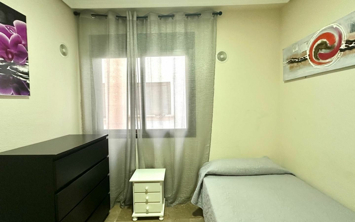 3-bedroom Apartment In Torrevieja, Spain (123 M²)