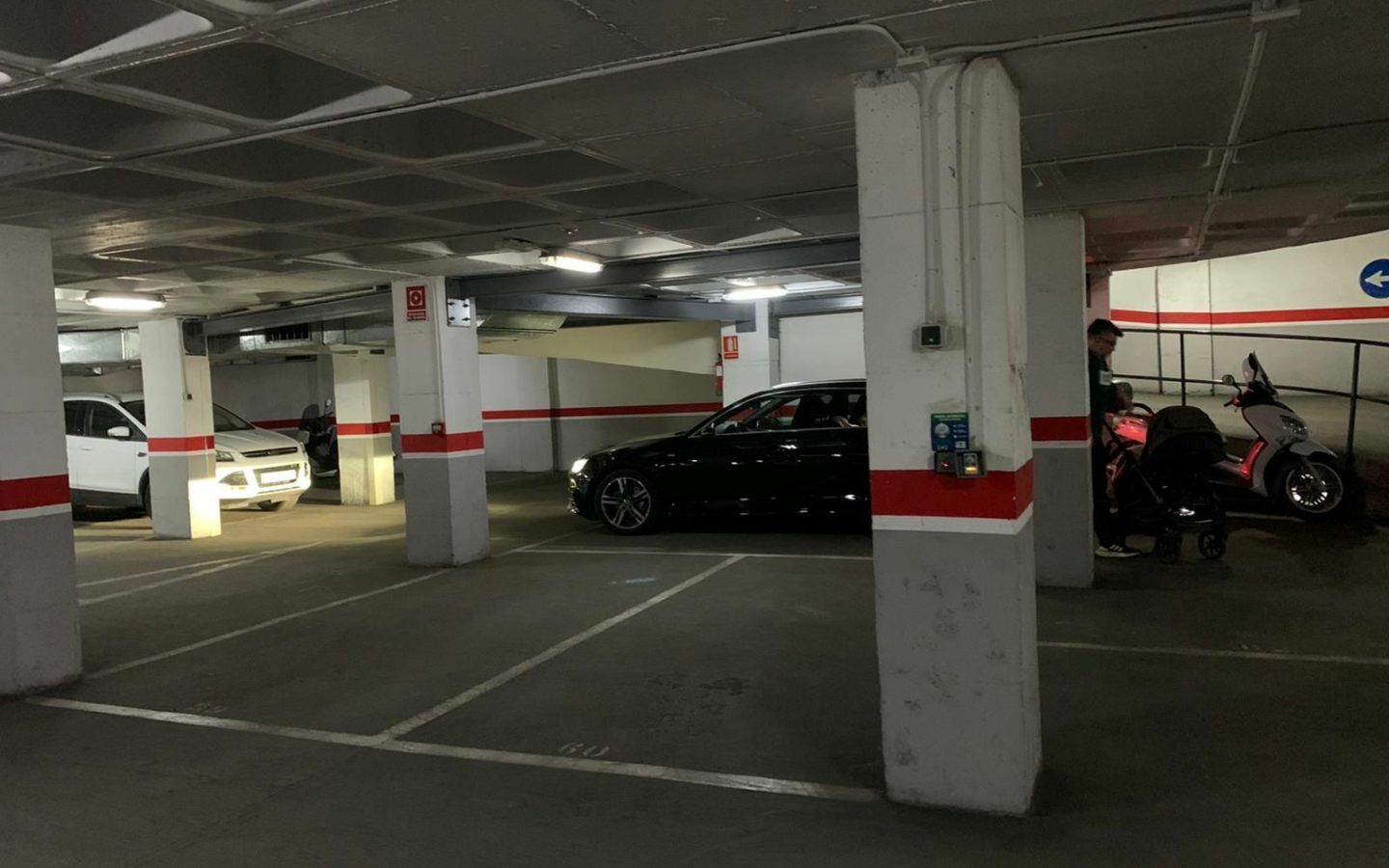 Garage In Elche, Spain (18 M²)