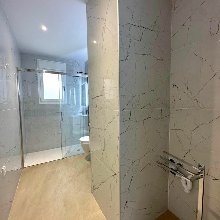 2-bedroom Apartment In Torrevieja, Spain (81 M²)