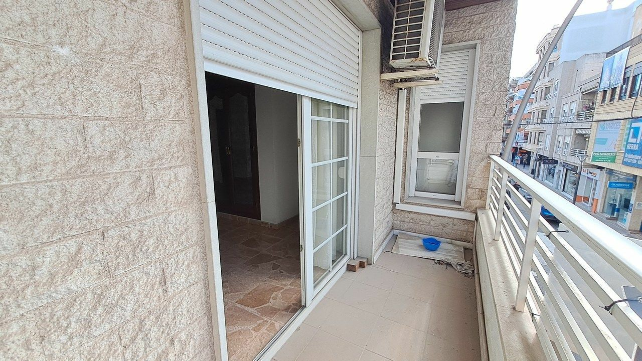 5-bedroom Apartment In Torrevieja, Spain (250 M²)