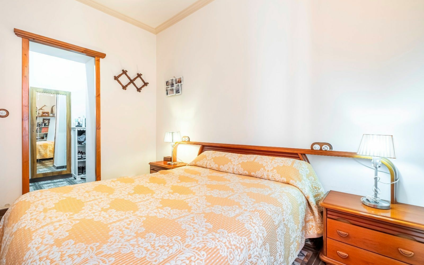 5-bedroom House In Pinoso, Spain (289 M²)
