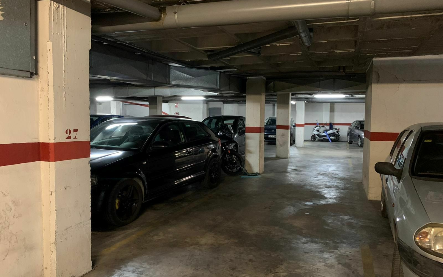 Garage In Elche, Spain (18 M²)