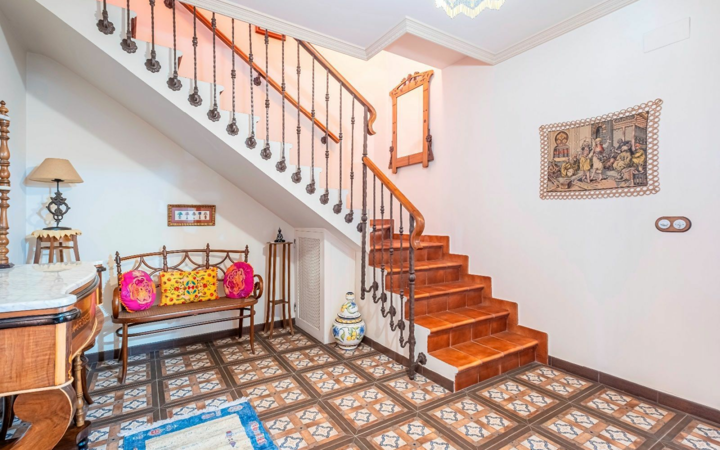 5-bedroom House In Pinoso, Spain (289 M²)