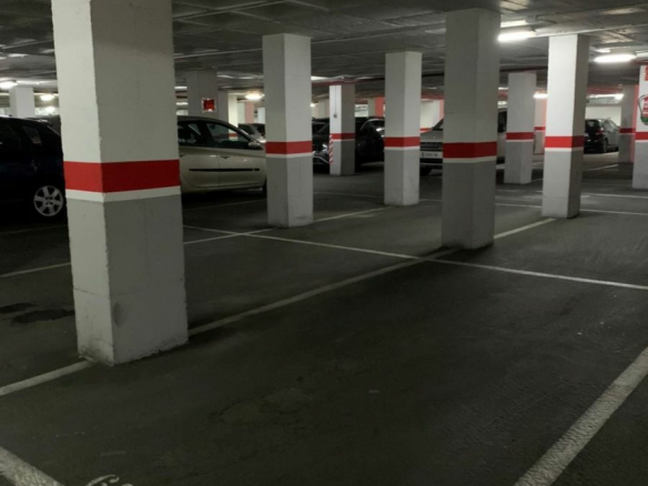 Garage In Elche, Spain (18 M²)