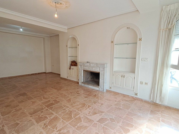 5-bedroom Apartment In Torrevieja, Spain (250 M²)