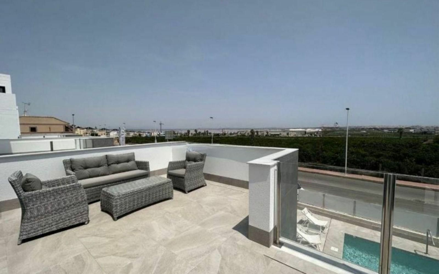 3-bedroom Villa In Torrevieja, Spain (197 M²)