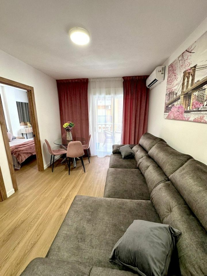 2-bedroom Apartment In Torrevieja, Spain (64 M²)