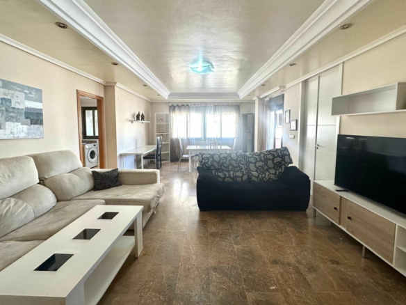 4-bedroom Apartment In Torrevieja, Spain (130 M²)