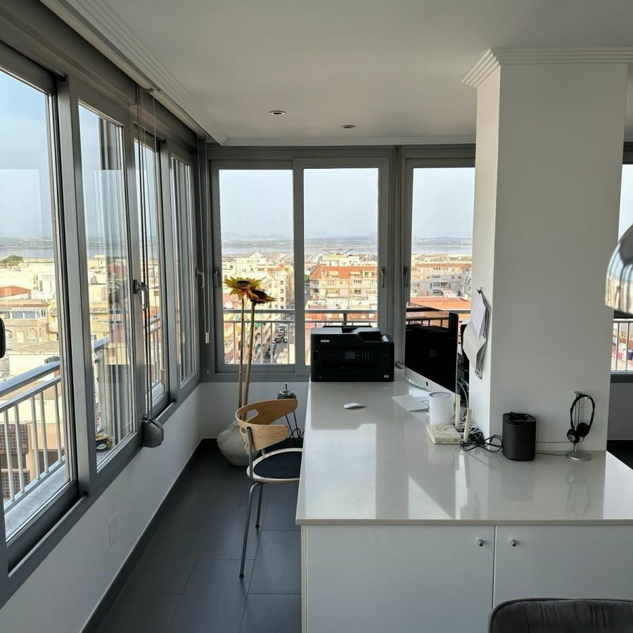 2-bedroom Penthouse In Torrevieja, Spain (118 M²)