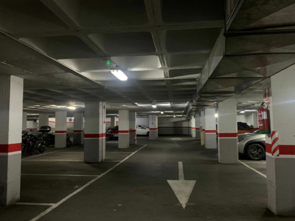Garage In Elche, Spain (18 M²)