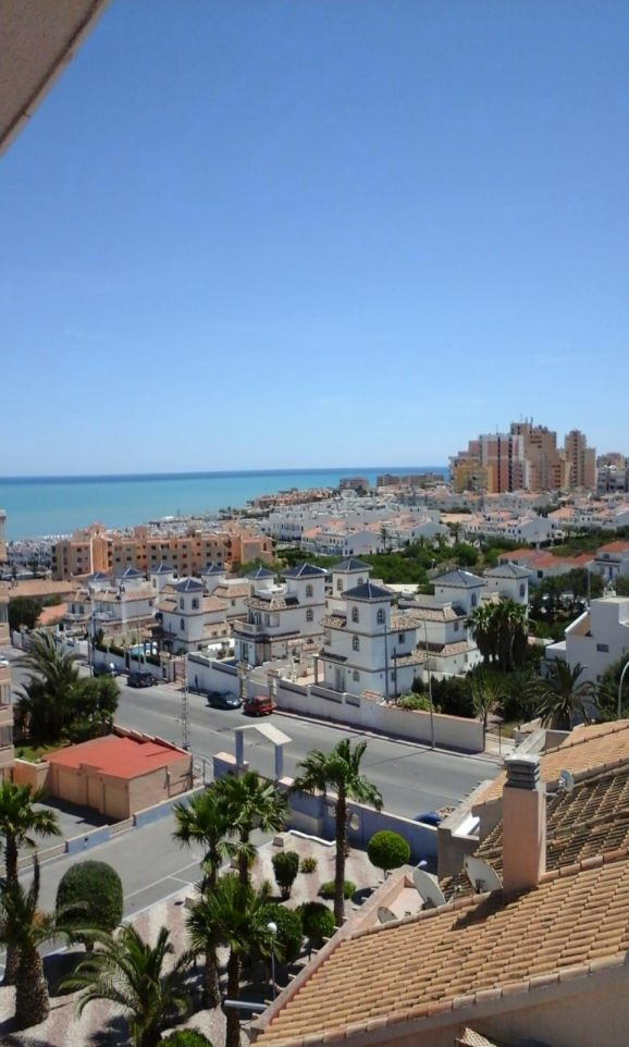 2-bedroom Penthouse In Torrevieja, Spain (132 M²)