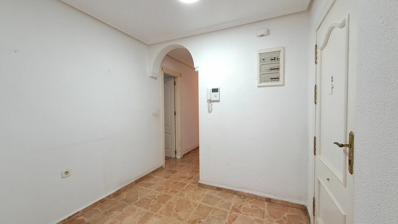 5-bedroom Apartment In Torrevieja, Spain (250 M²)