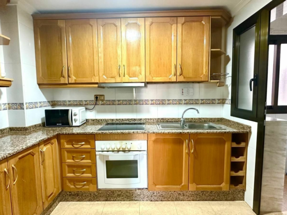 3-bedroom Apartment In Torrevieja, Spain (123 M²)