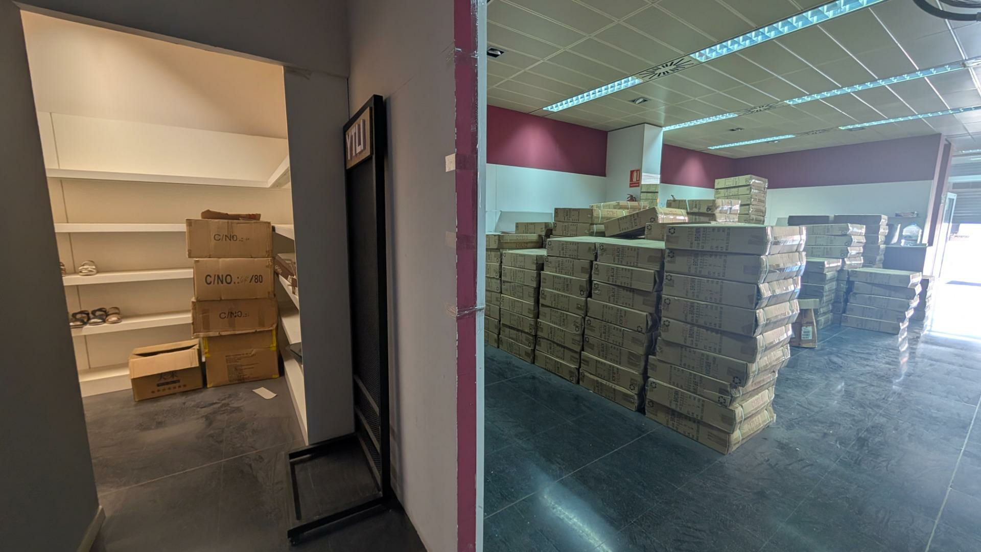 Industrial Unit In Elche, Spain (480 M²)