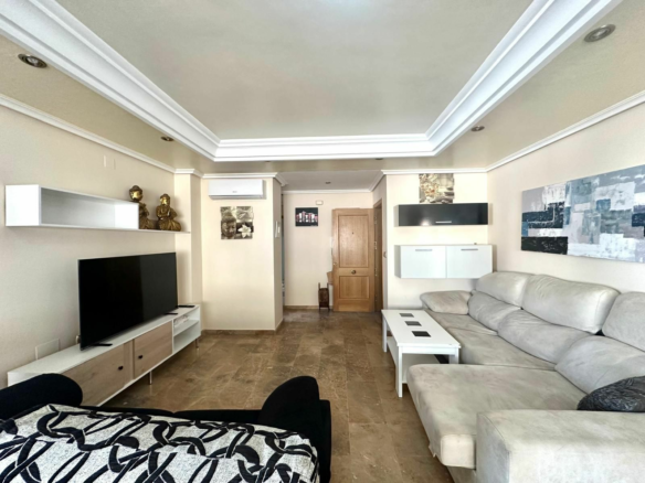 4-bedroom Apartment In Torrevieja, Spain (130 M²)