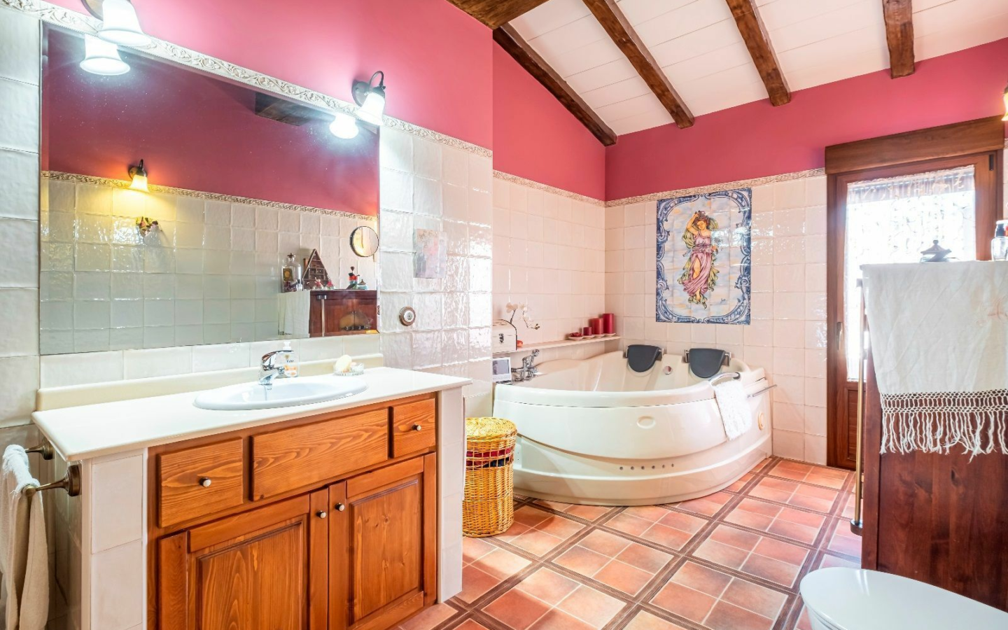 5-bedroom House In Pinoso, Spain (289 M²)