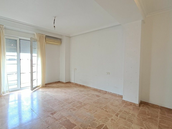 5-bedroom Apartment In Torrevieja, Spain (250 M²)
