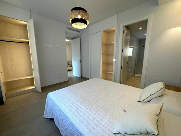 2-bedroom Apartment In Torrevieja, Spain (81 M²)