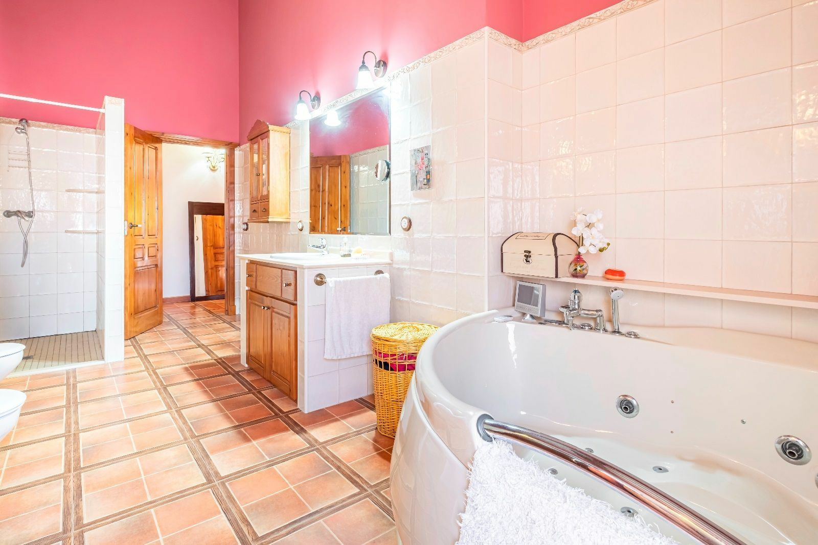 2-7-73fab6 5-bedroom House In Pinoso, Spain (289 M²)