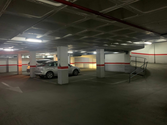 Garage In Elche, Spain (18 M²)