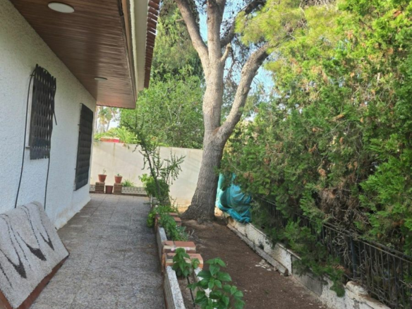 7-bedroom Villa In Orihuela Costa, Spain (230 M²)
