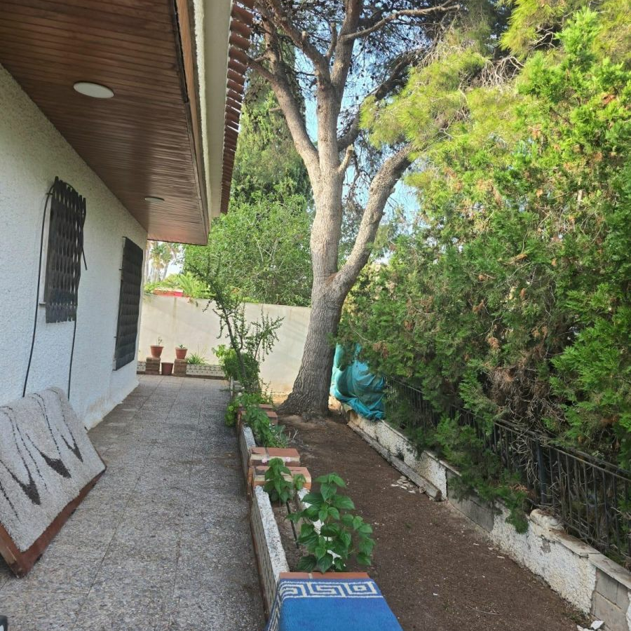 7-bedroom Villa In Orihuela Costa, Spain (230 M²)