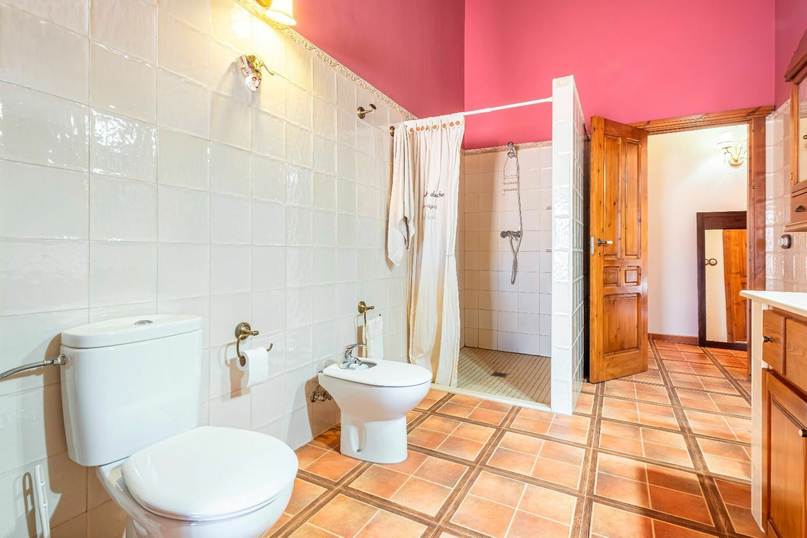2-8-ed21d2 5-bedroom House In Pinoso, Spain (289 M²)