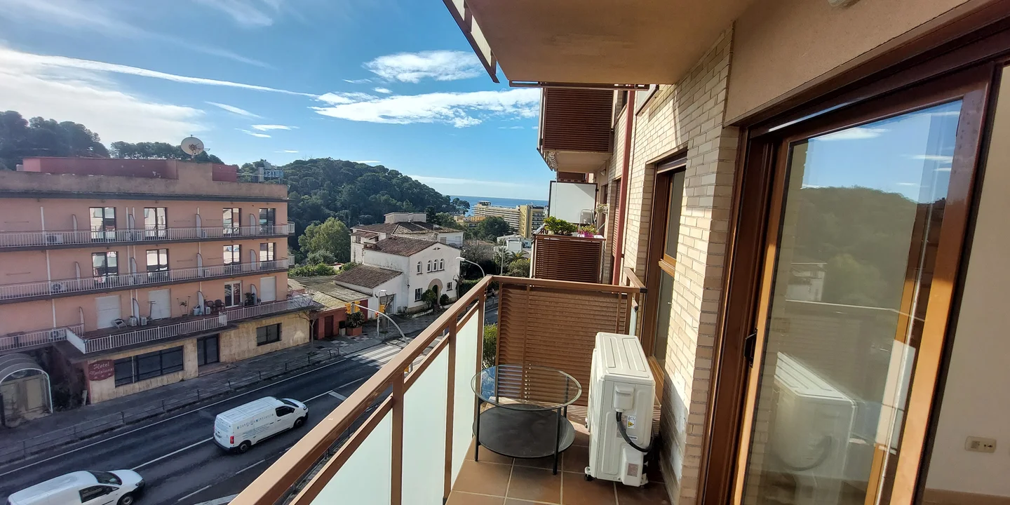 2-bedroom Flat In Lloret De Mar, Spain (87 M²)