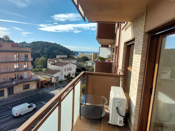 2-bedroom Flat In Lloret De Mar, Spain (87 M²)