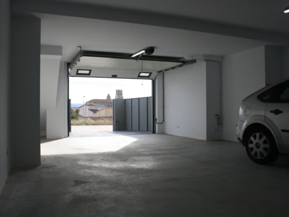 4-bedroom House In Torroella De Montgrí, Spain (226 M²)