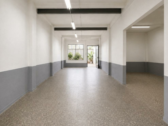 1-bedroom Commercial Unit In Elche, Spain (111 M²)