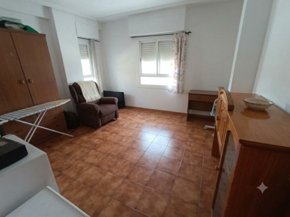 4-bedroom Flat In Elche, Spain (142 M²)