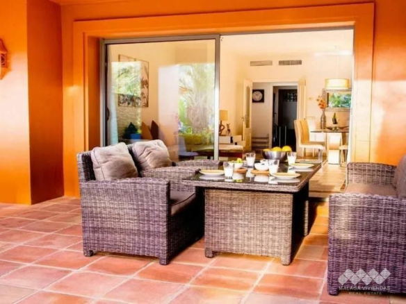 2-bedroom Flat In Estepona, Spain (128 M²)