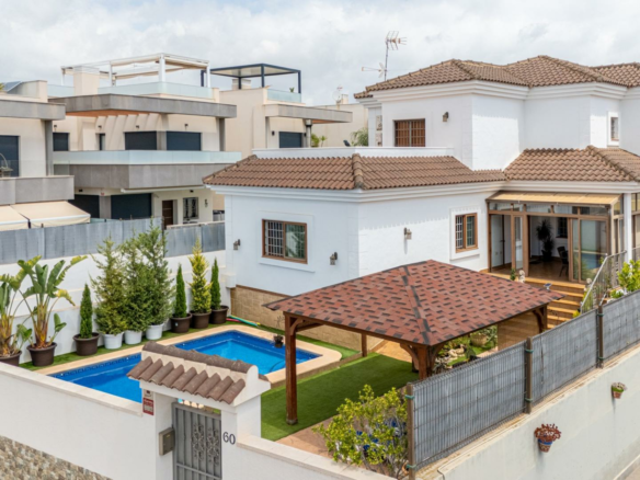4-bedroom Villa In Los Montesinos, Spain (417 M²)