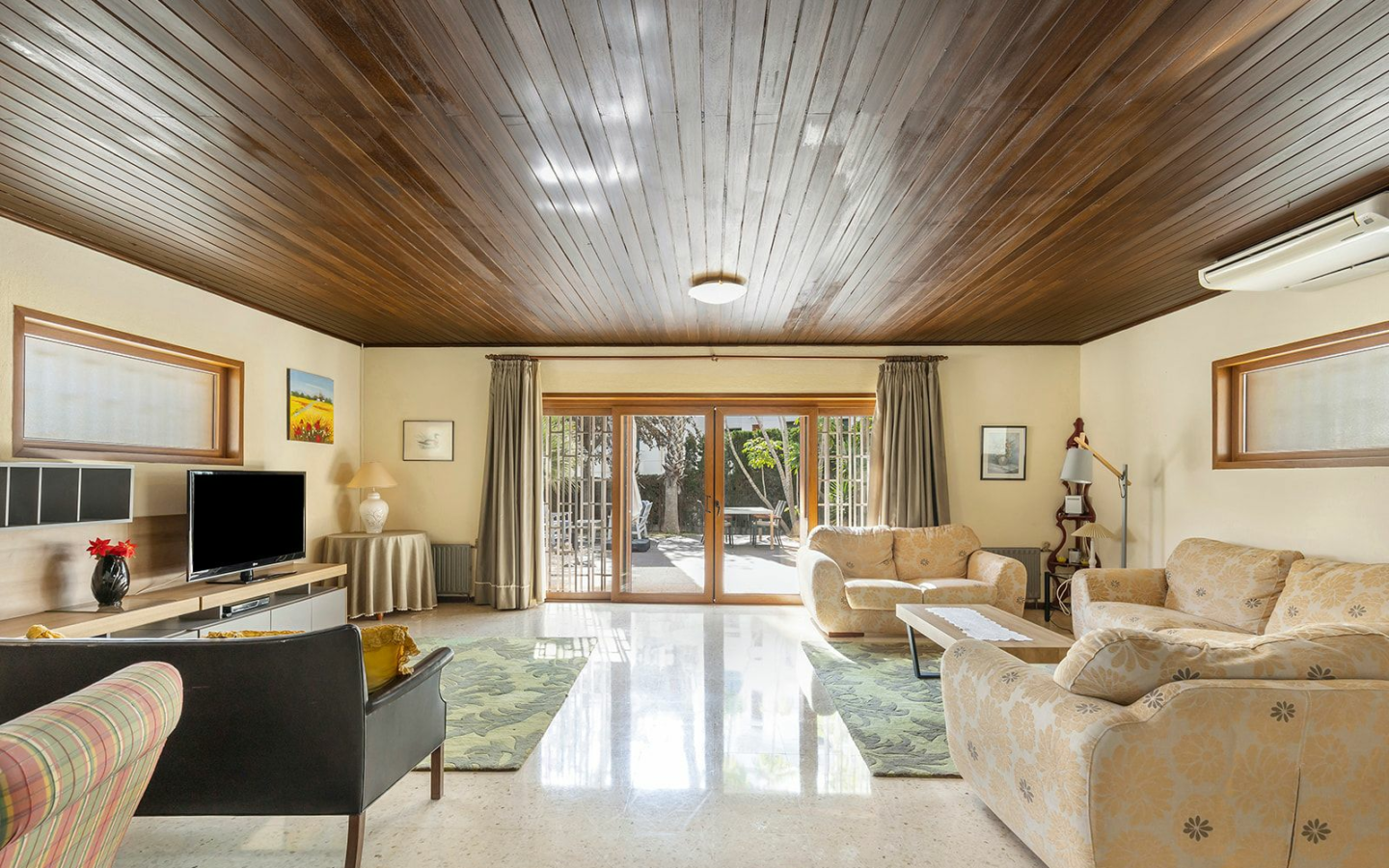 5-bedroom Villa In Orihuela Costa, Spain (366 M²)