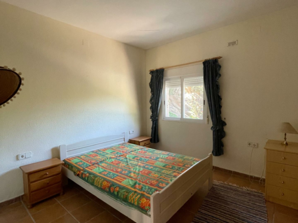 7-bedroom House In L’alfas Del Pi, Spain (972 M²)