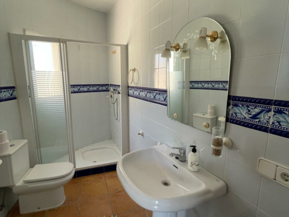 7-bedroom House In L’alfas Del Pi, Spain (972 M²)