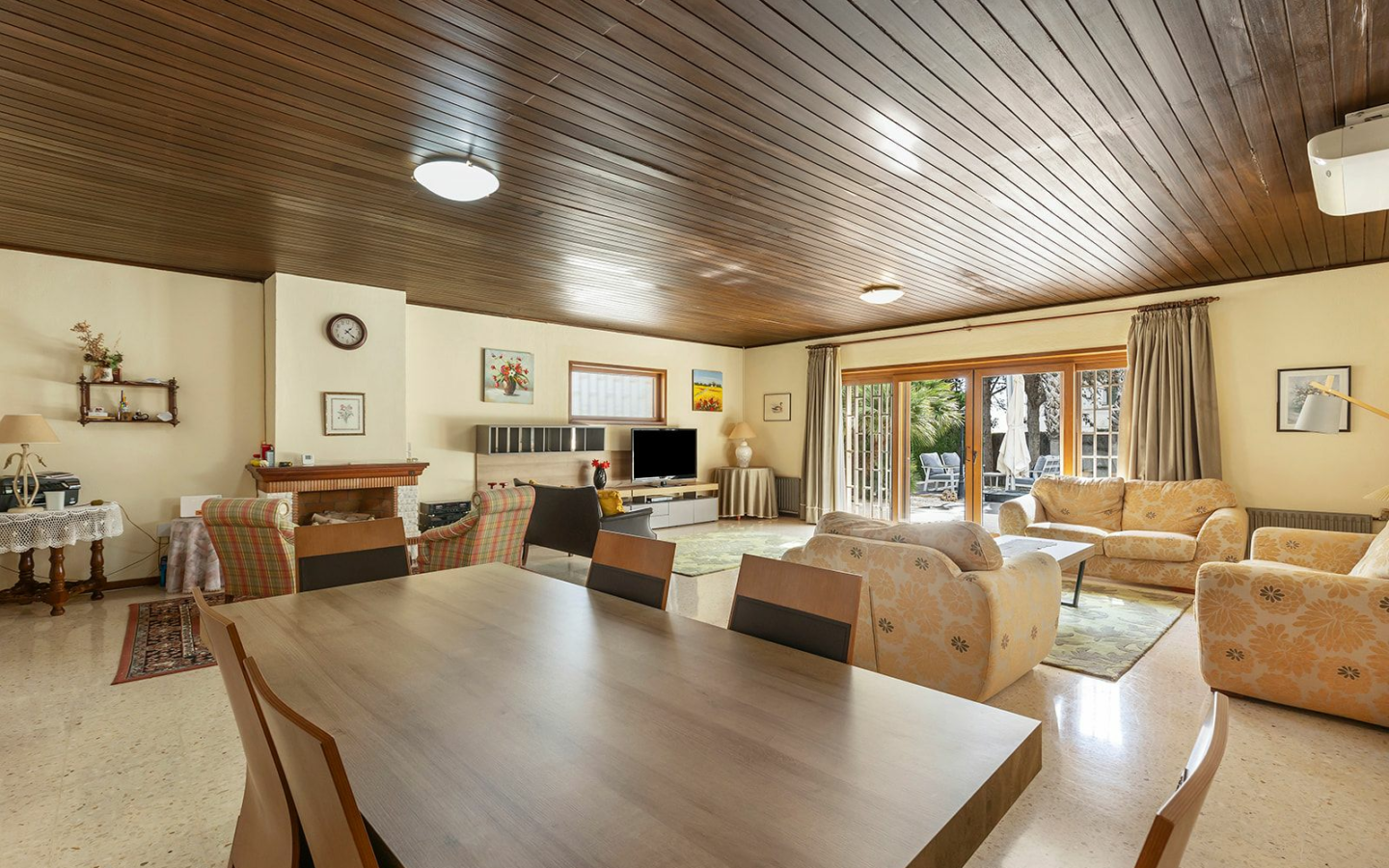 5-bedroom Villa In Orihuela Costa, Spain (366 M²)