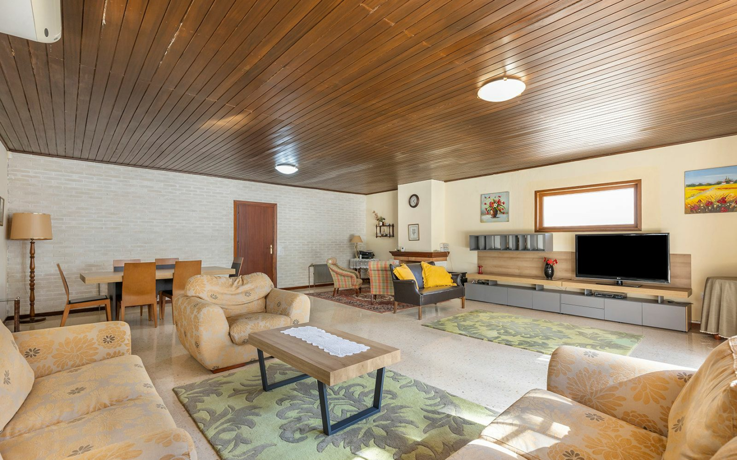 5-bedroom Villa In Orihuela Costa, Spain (366 M²)