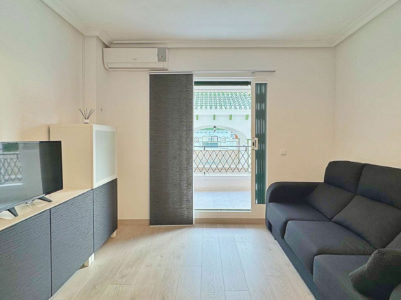 1-bedroom Apartment In Torrevieja, Spain (45 M²)