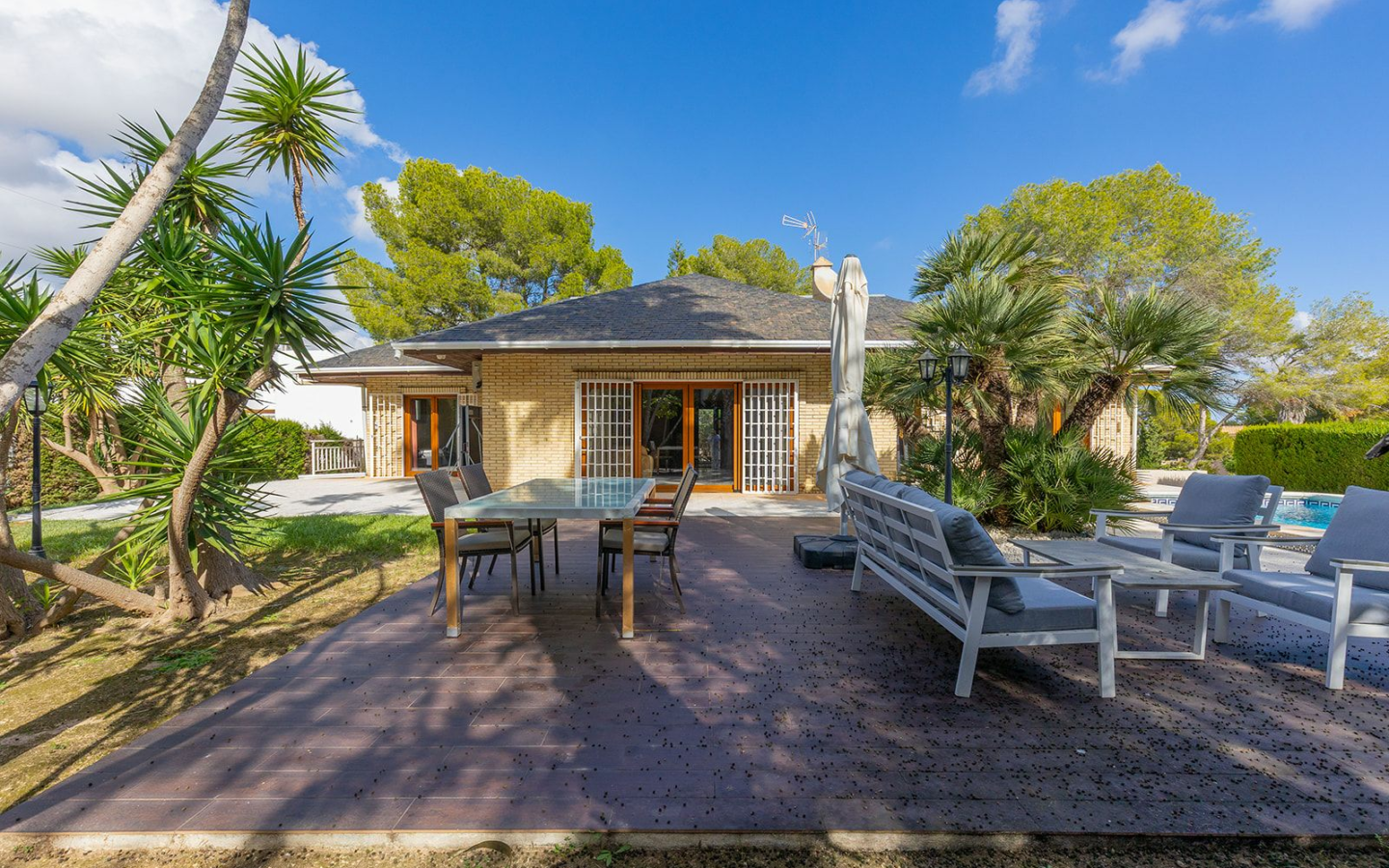 5-bedroom Villa In Orihuela Costa, Spain (366 M²)