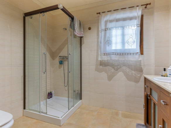 4-bedroom Villa In Los Montesinos, Spain (417 M²)
