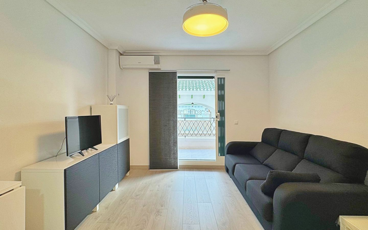 1-bedroom Apartment In Torrevieja, Spain (45 M²)