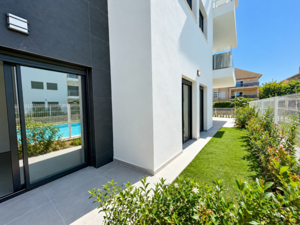 3-bedroom Apartment In Jávea, Spain (100 M²)