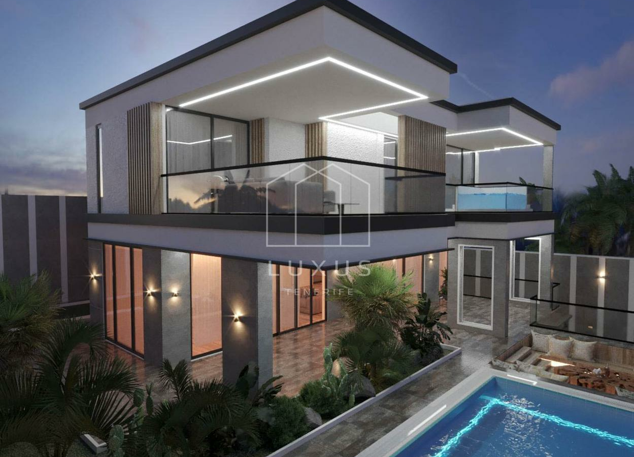 5-bedroom Villa In Costa Adeje, Spain (325 M²)