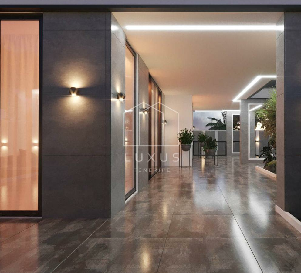 5-bedroom Villa In Costa Adeje, Spain (325 M²)